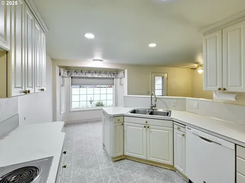 1032 Stanfield Road Woodburn OR 97071