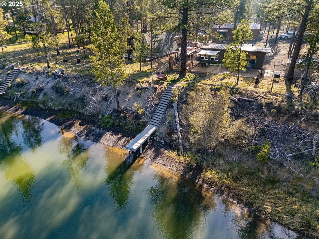 16585 Gray Wolf Lane Bend OR 97707