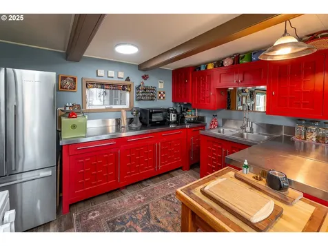 16585 Gray Wolf Lane Bend OR 97707