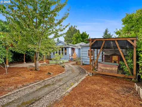 154 NW Garibaldi Street Hillsboro OR 97124