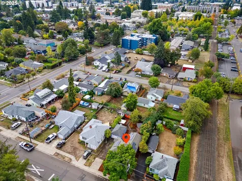 154 NW Garibaldi Street Hillsboro OR 97124