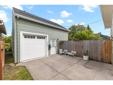 2606 SE 16th Avenue Portland OR 97202