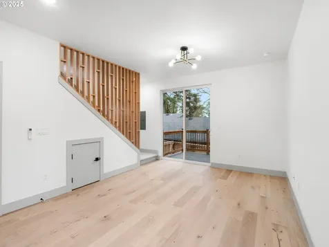 5211 SW Vacuna Street Portland OR 97219