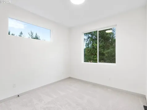 5211 SW Vacuna Street Portland OR 97219
