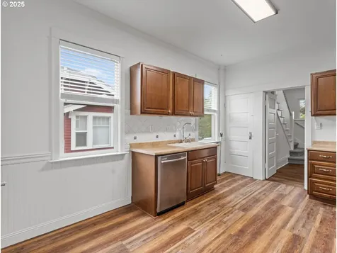 5805 N Burrage Avenue Portland OR 97217