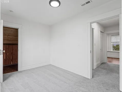 5805 N Burrage Avenue Portland OR 97217