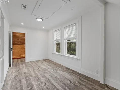 5805 N Burrage Avenue Portland OR 97217
