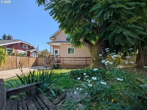 5805 N Burrage Avenue Portland OR 97217