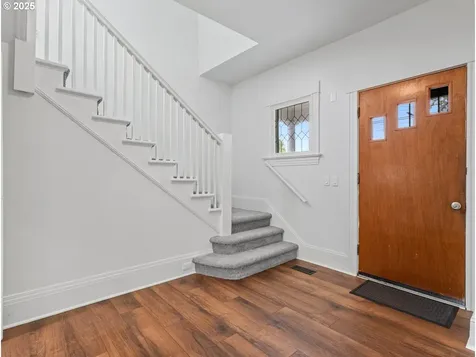 5805 N Burrage Avenue Portland OR 97217