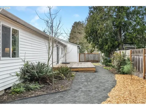 8724 N Woolsey Avenue Portland OR 97203