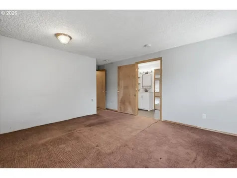13818 NE 45th Street Vancouver WA 98682