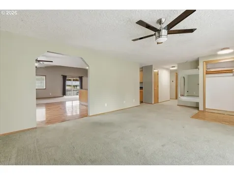 13818 NE 45th Street Vancouver WA 98682