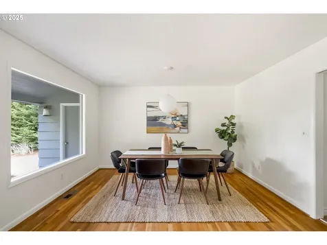 1070 SW Portola Avenue Portland OR 97225