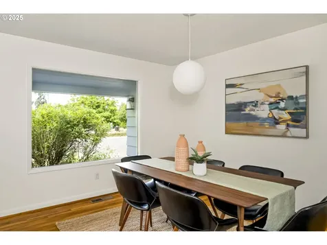 1070 SW Portola Avenue Portland OR 97225