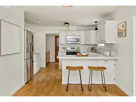 1070 SW Portola Avenue Portland OR 97225
