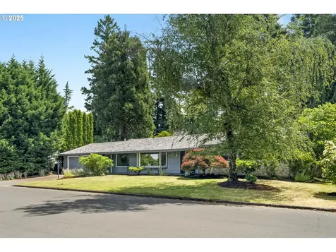 1070 SW Portola Avenue Portland OR 97225