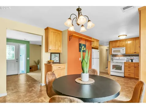 1385 Beebe Lane Eugene OR 97404
