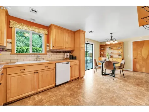 1385 Beebe Lane Eugene OR 97404