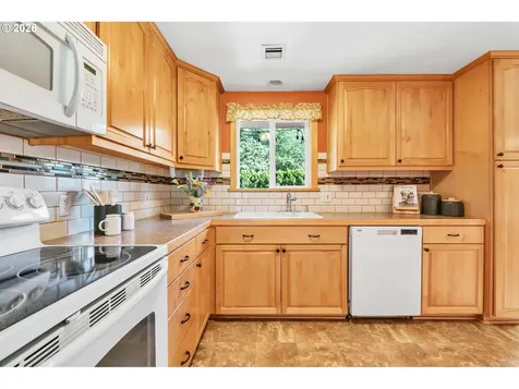 1385 Beebe Lane Eugene OR 97404