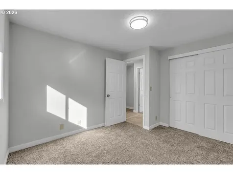 957 NE Kathryn Street Hillsboro OR 97124