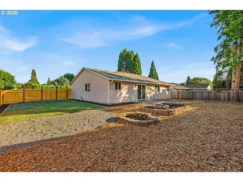 957 NE Kathryn Street Hillsboro OR 97124