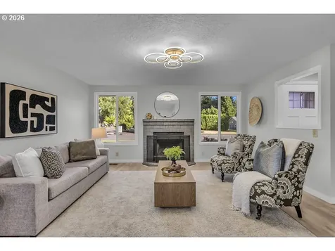 957 NE Kathryn Street Hillsboro OR 97124
