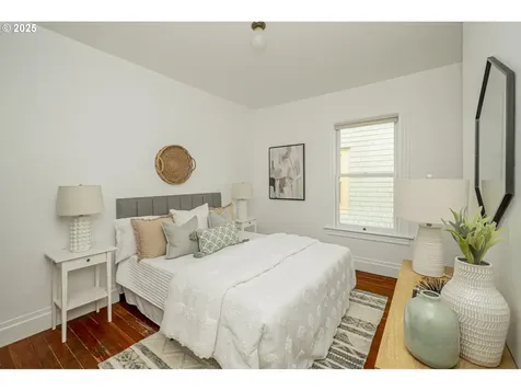 126 NE Thompson Street Portland OR 97212