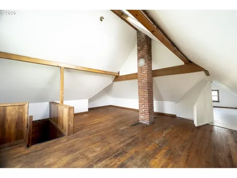 126 NE Thompson Street Portland OR 97212