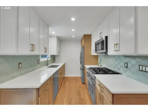 9760 SW Inglewood Place Portland OR 97225