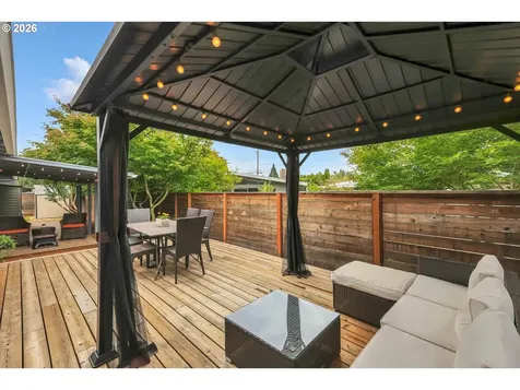 9760 SW Inglewood Place Portland OR 97225