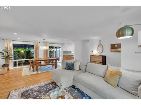 9760 SW Inglewood Place Portland OR 97225