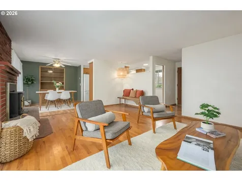 585 E 36th Avenue Eugene OR 97405