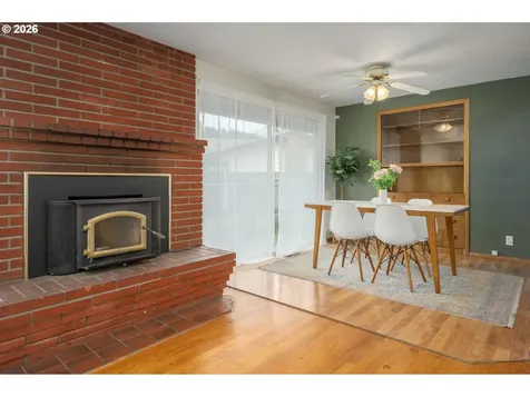 585 E 36th Avenue Eugene OR 97405