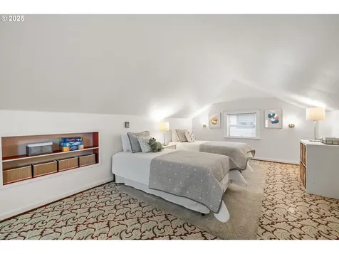 2924 NE 35th Avenue Portland OR 97212