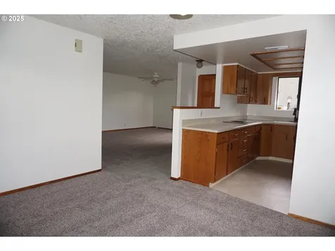 13819 NW 10th Court Vancouver WA 98685