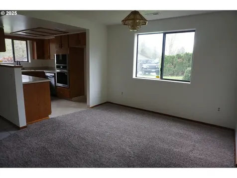 13819 NW 10th Court Vancouver WA 98685