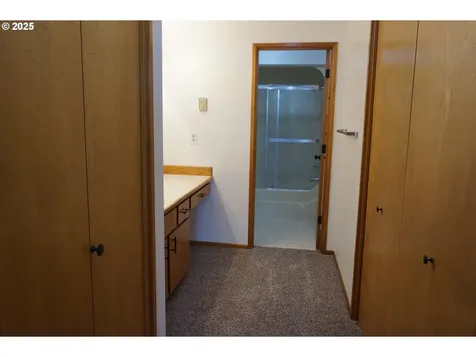 13819 NW 10th Court Vancouver WA 98685