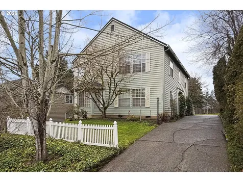 17915 Monticello Drive Gladstone OR 97027