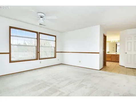 17915 Monticello Drive Gladstone OR 97027