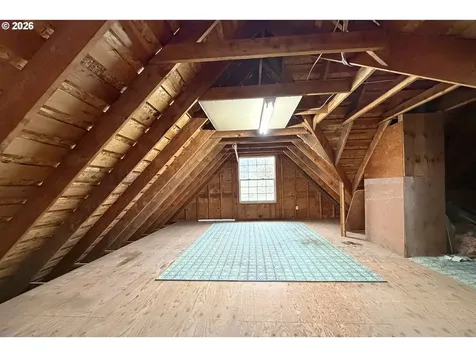 17915 Monticello Drive Gladstone OR 97027