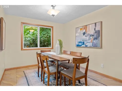 8617 SW Iroquois Drive Tualatin OR 97062