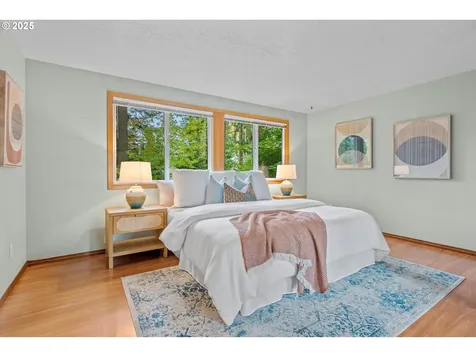 8617 SW Iroquois Drive Tualatin OR 97062