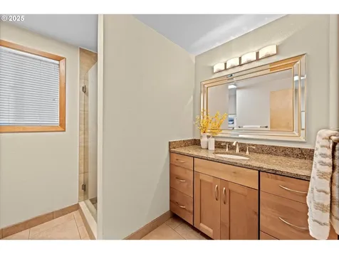 8617 SW Iroquois Drive Tualatin OR 97062