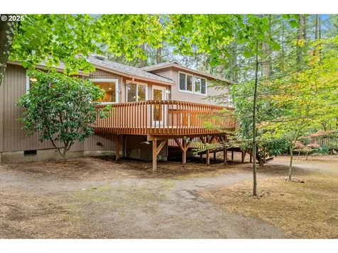 8617 SW Iroquois Drive Tualatin OR 97062