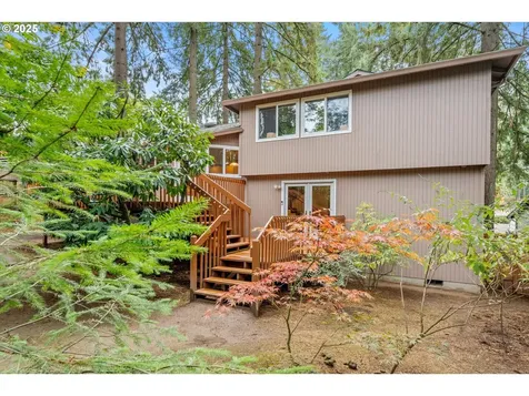 8617 SW Iroquois Drive Tualatin OR 97062