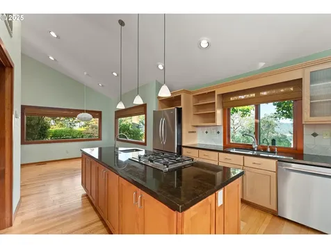 339 Oakview Drive Roseburg OR 97471
