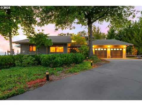 339 Oakview Drive Roseburg OR 97471