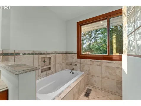 339 Oakview Drive Roseburg OR 97471