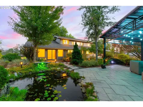 339 Oakview Drive Roseburg OR 97471