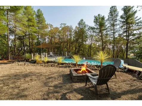 339 Oakview Drive Roseburg OR 97471